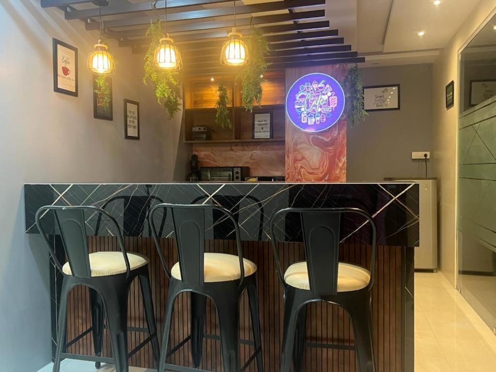 Beach Town Hotel 维沙卡帕特南 外观 照片