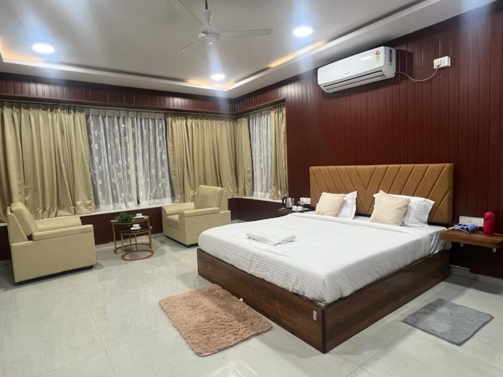 Beach Town Hotel 维沙卡帕特南 外观 照片